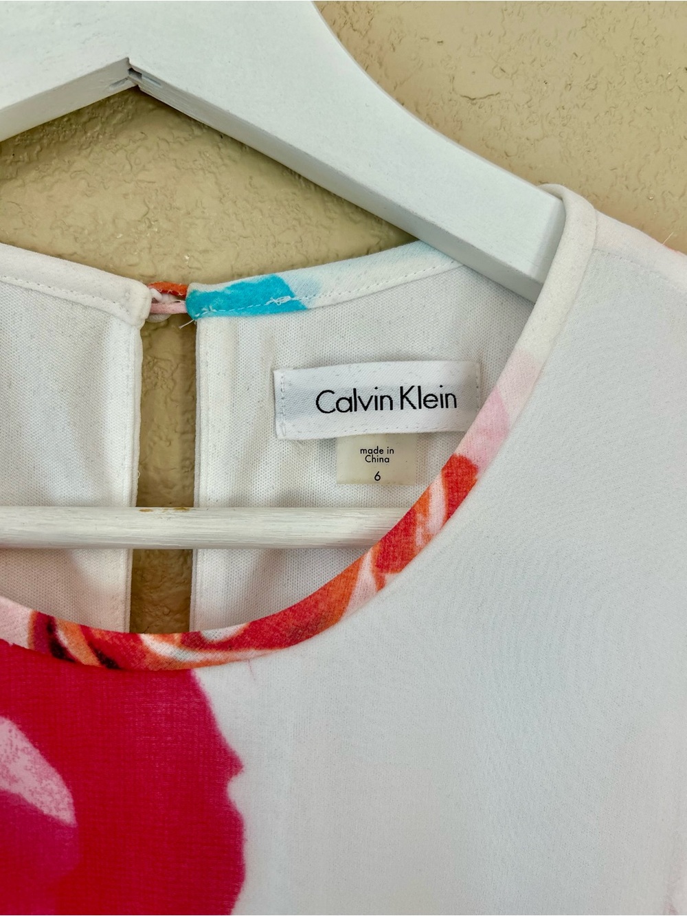 NWT Calvin Klein White Knee-Length Chiffon Lined Dress Multicolor Rose Print 6 - Picture 4 of 10